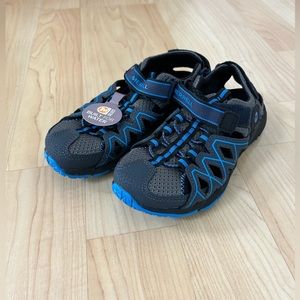 BRAND NEW Merrell Sandals Little Kids size 13